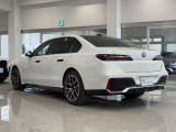 BMWを熟知したメカニックよる100項目の納車前点検☆ドイツ本国と同様の教育・訓練を受けたBMW専門メカニックが100項目にも上るポイントを徹底的にチェックいたします。