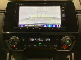 バックでの車庫入れも安心です! リアカメラが付いているバックモニター付のナビを装備しております。操作線もついており距離感も画面から確認できます。