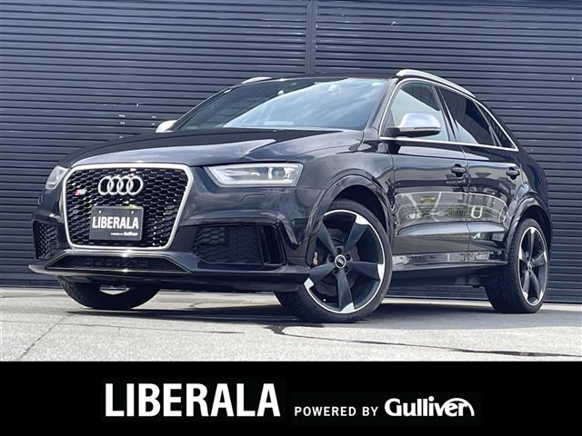 RS Q3 2.5 4WD 本革シート