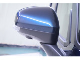 スタイリッシュなウィンカーミラーが対向車からの視認性アップ!結構目立ちます