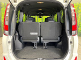 普段のお買い物や通勤、送迎等に十分な荷室スペースを確保しております。セカンドシートを倒すと、大きな荷物の積載も可能です♪