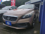 ボルボ V40クロスカントリー