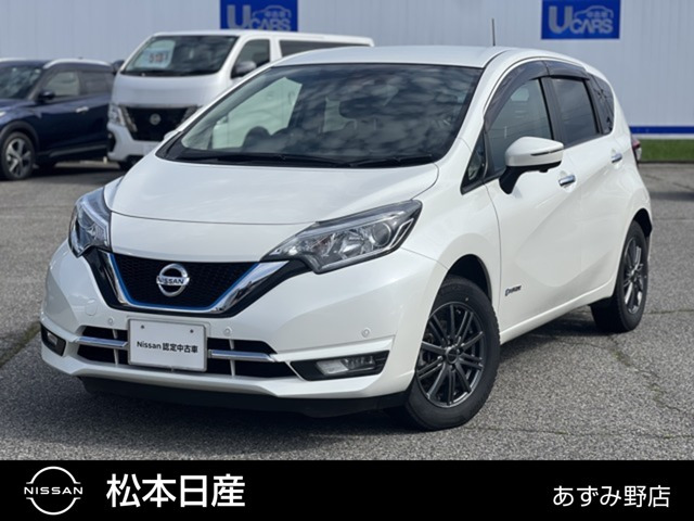 ノート 1.2 e-POWER メダリスト FOUR 4WD 