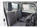 ドレスアップした車の後付部品などですが中古の為、全て現状でお渡しします。保証はありません。気になるものは動作確認しますので事前に聞いて下さい。