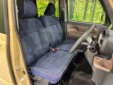 運転席シート廻りは使用感も少なく、良好な状態となっています。丁寧に使われていたことがよくわかりますね。