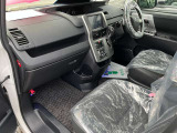 ヴォクシー 2.0 ZS 煌III 4WD 
