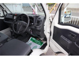 ドレスアップした車の後付部品などですが中古の為、全て現状でお渡しします。保証はありません。気になるものは動作確認しますので事前に聞いて下さい。