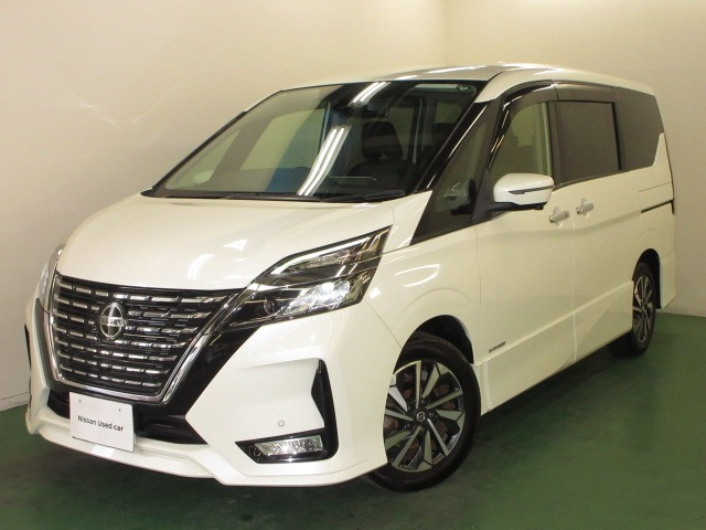 セレナ 2.0 ハイウェイスター V 