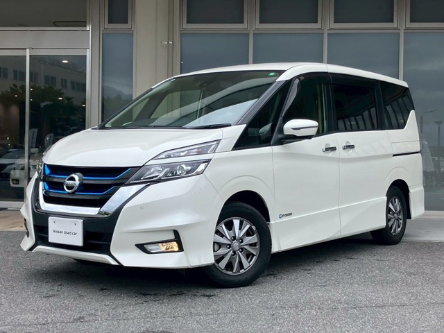 セレナ 1.2 e-POWER ハイウェイスター V 