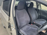 運転席&助手席☆弊社併設のクリーニングルームで車内外のクリーニングを行いました☆