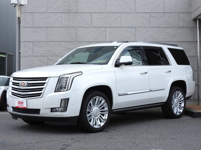 エスカレード プラチナム 4WD 4WD