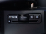 デザインスッキリのビルトイン『ETC』!高速道路の特典はもちろん、キャッシュレスなので料金所では徐行するだけで通過可能です!