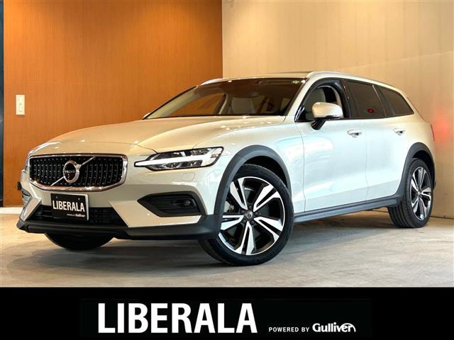 V60クロスカントリー B5 AWD プロ 4WD 4WD 本革シート