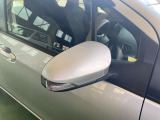 デザイン性だけでなく、ドライバーの巻き込み防止など安全運転をサポート致します!周囲からの視認性にも優れていて安心です!