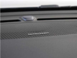 【harman/kardon】世界のオーディオファン垂涎のプレミアムサウンドシステムを搭載。原音に近い音場空間を忠実に再現。乗る人すべてに最良の音響体験を提供します。