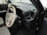 この中古車はルームクリーニングを施工をして展示しております。お客様が気持ちよくドライブして頂けるように一台一台丁寧に作業しています!是非店頭にてご確認ください。