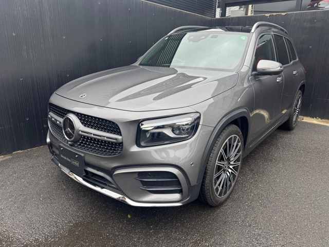 GLB GLB200d 4マチック AMGラインパッケージ 4WD 