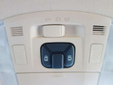 両側電動スライドドアで乗り降りもラクラクです♪車内のスイッチでも開け閉めができます!買い物のあとに両手が塞がっていてもドアが開けられるのが嬉しいですね。