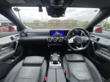 CLAクラス CLA200d AMGライン 本革シート サンルーフ