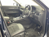 気になる車はすぐにお問い合わせください!画面右側の0066から始まる無料ダイヤルからお問い合わせ下さい!専門スタッフがお車のご質問にお答えいたします!
