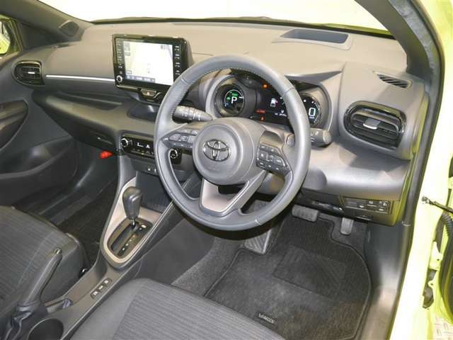 トヨタ ヤリス 1.5 ハイブリッド Z E-Four 4WD の中古車詳細
