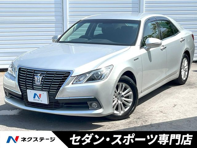 クラウン ハイブリッド 2.5 ロイヤルサルーン 
