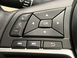 ステアリングスイッチ搭載!ハンドルひとつで手を離さなくても運転中視線をそらさなくても操作が出来て便利です♪