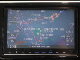 【ナビゲーション】起動までの速度と地図を検索する速度が最大の魅力。初めての道でも安心・快適なドライブをサポート出来ます。操作も簡単で、ストレスフリーなドライブを提供。