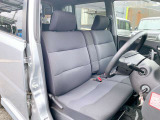 当店では軽自動車から普通車まで幅広くオールメーカーの車種・色・グレードを豊富に揃えております。