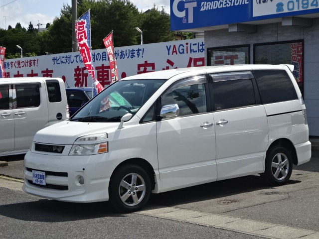 ヴォクシー 2.0 Z 煌 4WD 