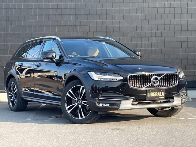 V90クロスカントリー T5 AWD サマム 4WD 本革シート