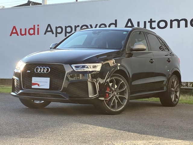 RS Q3 2.5 パフォーマンス 4WD 