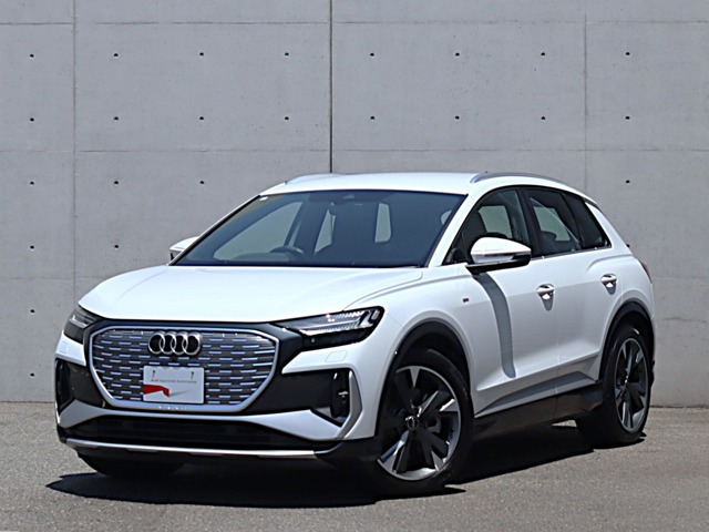 Q4 e-tron 40 Sライン 