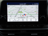 Nissan connect ナビゲーションシステム(9インチワイドディスプレイ、ハンズフリーフォン、Bluetooth対応、Apple CarPlay・AndroidAuto連携機能、iPod対応)NissanConnectサービスには別途申込が必要です。