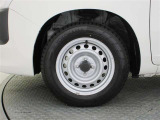 タイヤサイズは 155/80 R14 です。