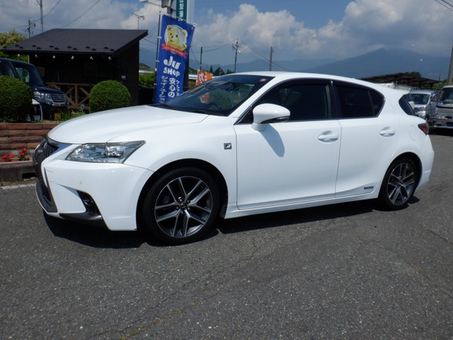 CT 200h Fスポーツ 