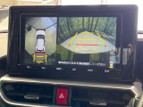 【パノラミックビューモニター】専用のカメラにより、上から見下ろしたような視点で360度クルマの周囲を確認することができます☆死角部分も確認しやすく、狭い場所での切り返しや駐車もスムーズに行えます。