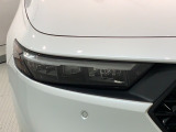LEDヘッドライトは、点灯の瞬間から最大光量を発揮し、突然暗くなるトンネルなどでの安定感を高めます。
