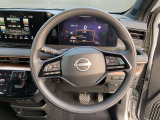 ハンドルは軽やかに回り気持ちよく運転ができます。