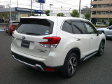 フォレスター 2.0 アドバンス 4WD 
