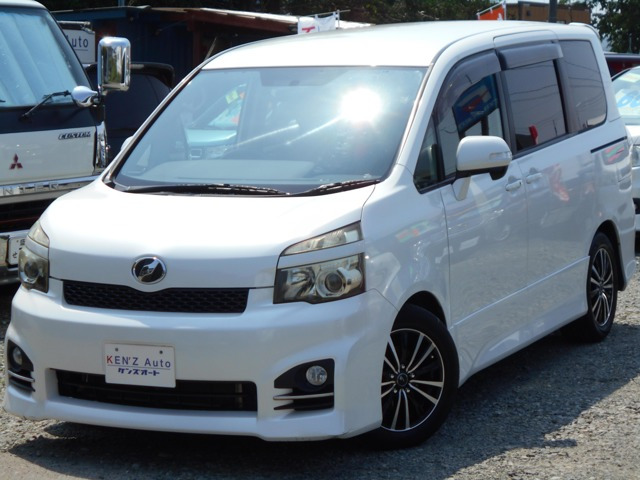 ヴォクシー 2.0 ZS 4WD 