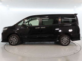 ヴォクシー 2.0 ZS 煌II 4WD 