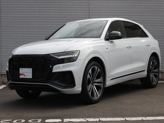 Q8 55 TFSI クワトロ 4WD 
