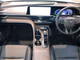 クラウンクロスオーバー 2.5 G アドバンスト レザー パッケージ E-Four 4WD 