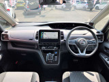 セレナ 1.2 e-POWER ハイウェイスター V 