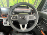 【純正革巻きステアリング】上質な革を使用することで、手にしっかり馴染みとても運転しやすいハンドルです♪