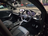 Q2 30 TFSI スポーツ Sラインパッケージ 