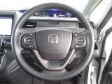 【Honda SENSING】 カメラ等装置で精度の高い検知能力を発揮、安全運転を支援します。ステアリング上のコントローラーに注目!