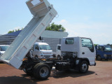 エルフ ダンプ 2tダンプ 4WD 5MT