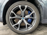 左フロント 275/40R21